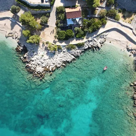 Captains House Podgreben